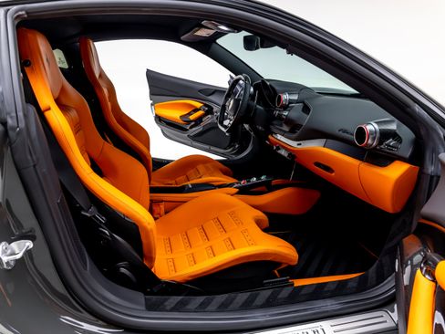 Certified 2022 Ferrari F8 Tributo RWD image 41