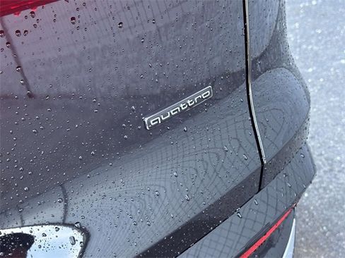 Certified 2025 Audi Q5 Premium Plus w/ Premium Plus image 11