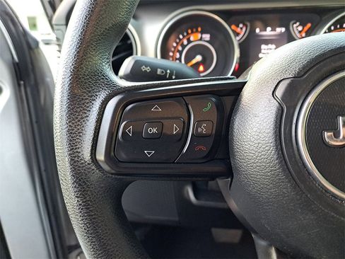 Used 2019 Jeep Wrangler Sport image 14