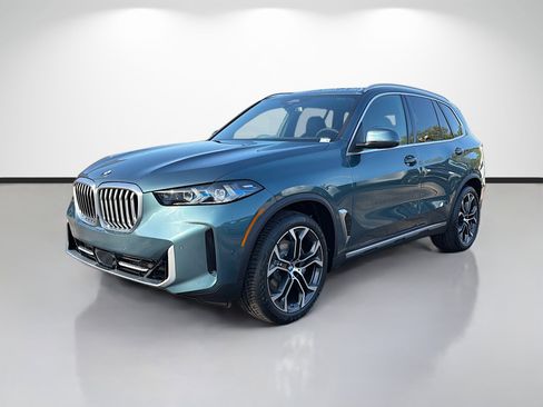 New 2026 BMW X5 xDrive40i w/ Premium Package image 7