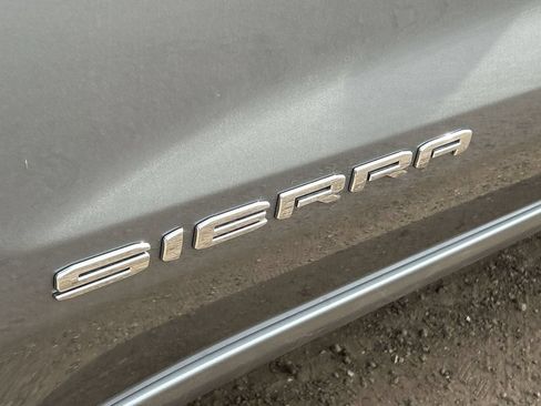 New 2026 GMC Sierra 1500 SLT AWD/4WD image 31