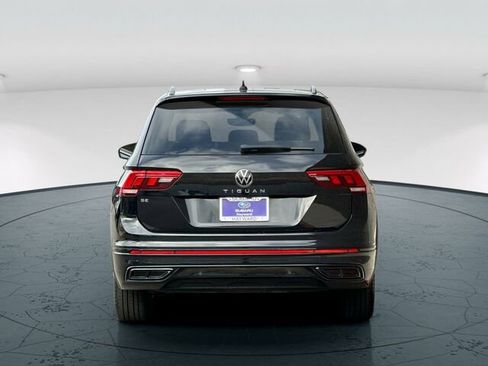 Used 2022 Volkswagen Tiguan SE R-Line image 5
