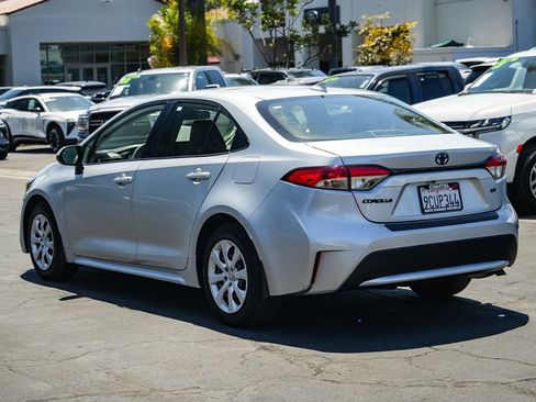 Used 2022 Toyota Corolla LE w/ Carpet Mat Package (TMS) FWD image 4