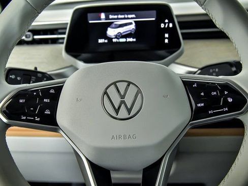 New 2025 Volkswagen ID. Buzz 1st Edition image 13