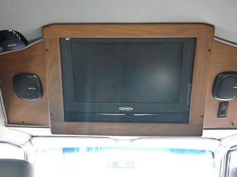 Used 2009 Ford E-150 and Econoline 150 Wagon RWD image 27
