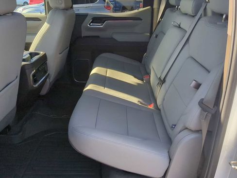 Used 2025 GMC Sierra 1500 SLT w/ SLT Premium Plus Package image 22