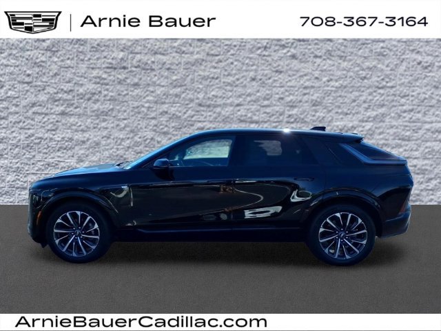 Used 2025 Cadillac Lyriq Sport AWD/4WD image 9