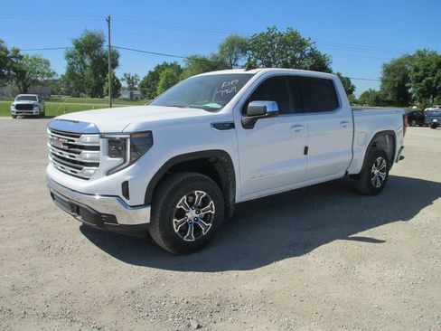 New 2026 GMC Sierra 1500 SLE AWD/4WD image 9