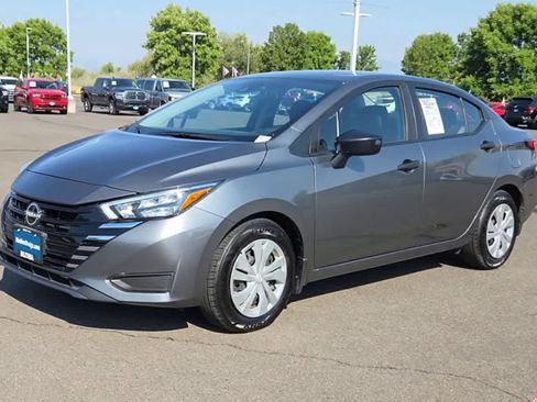 Used 2025 Nissan Versa S w/ Trunk Package FWD image 4