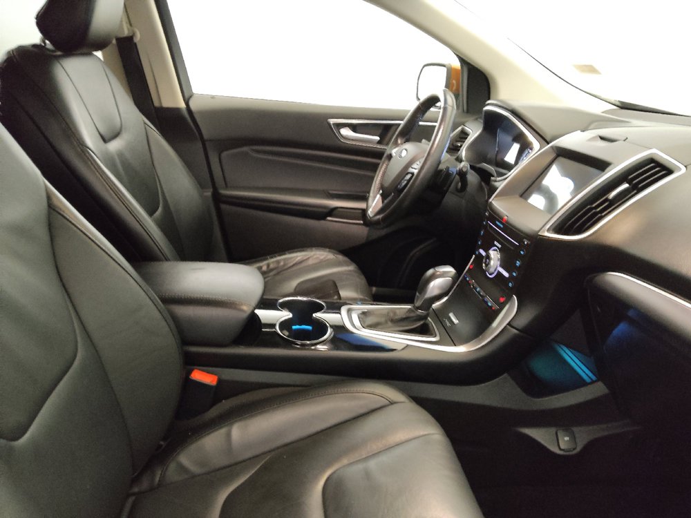 Used 2017 Ford Edge Titanium w/ Technology Package AWD/4WD image 21