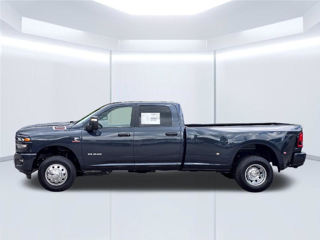 New 2026 RAM 3500 Big Horn AWD/4WD image 16