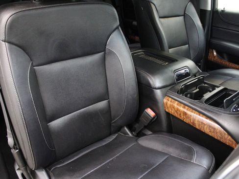 Used 2018 Chevrolet Tahoe Premier AWD/4WD image 33