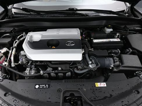 Used 2021 Lexus UX 200 w/ Accessory Package (Z2) FWD image 36