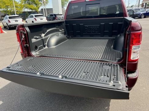 Used 2022 RAM 1500 Big Horn AWD/4WD image 9