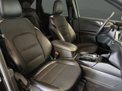 Certified 2025 Ford Escape ST-Line Elite w/ Tech Pack #1 image 30