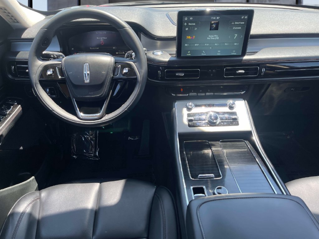 Certified 2023 Lincoln Aviator 2WD w/ Premium Package image 10