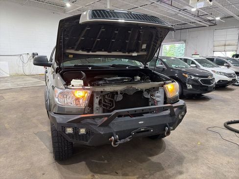 Used 2012 Toyota Tundra 4x4 CrewMax w/ TRD Off-Road Pkg image 32