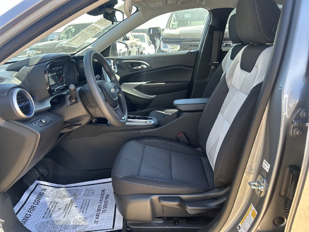 New 2026 Chevrolet Trax LS FWD image 23
