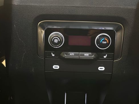 Certified 2021 Chevrolet Tahoe Premier w/ Premium Package image 37