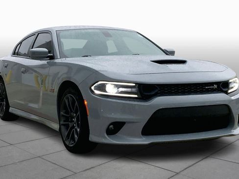 Used 2022 Dodge Charger Scat Pack w/ Plus Group image 2