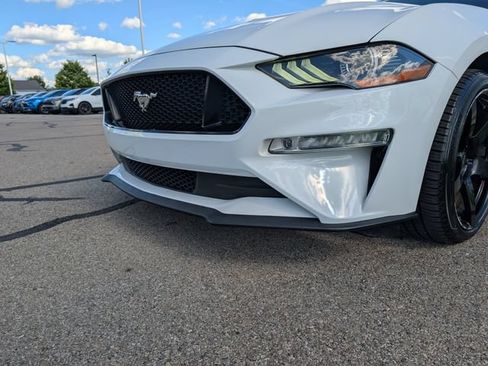 Used 2018 Ford Mustang GT Premium RWD image 31