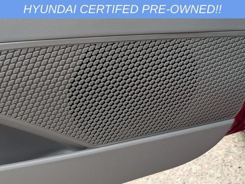 Used 2025 Hyundai Elantra Hybrid FWD image 17