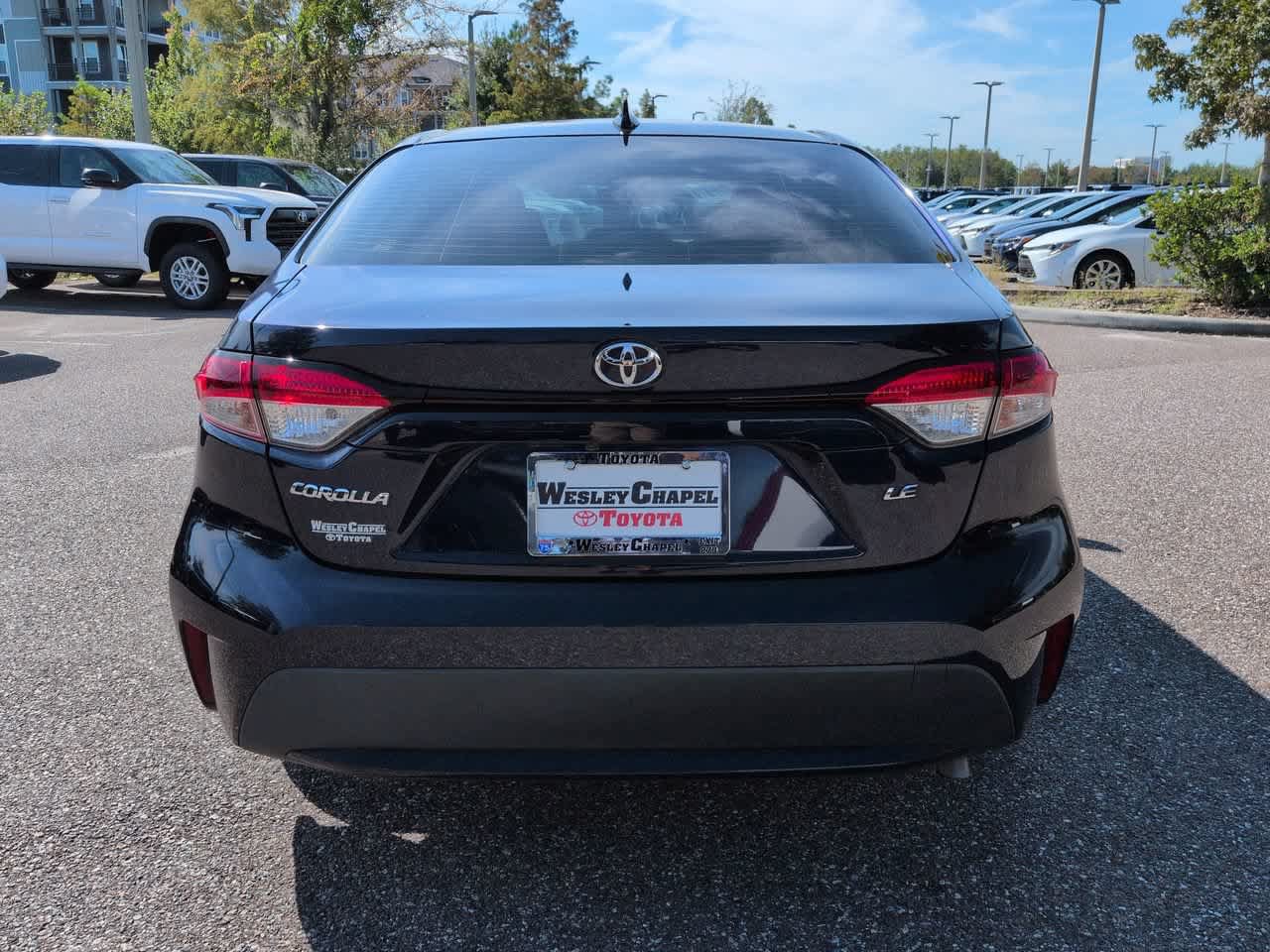 Used 2021 Toyota Corolla LE FWD image 5