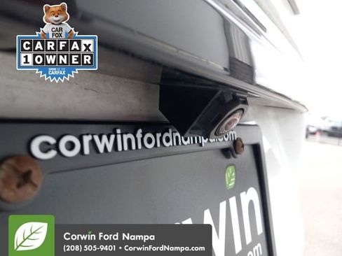 Used 2023 GMC Terrain SLE w/ Driver Convenience Package image 30