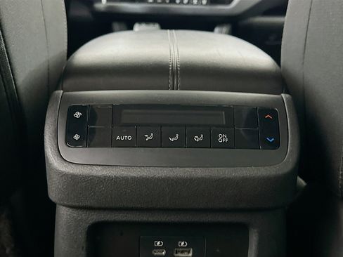 Used 2025 Nissan Pathfinder SV AWD/4WD image 26