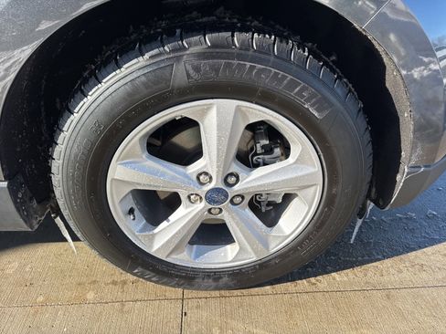 Certified 2020 Ford Edge SE image 19