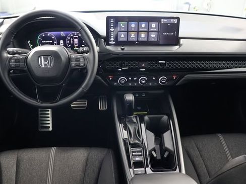 Used 2025 Honda Accord Sport image 2
