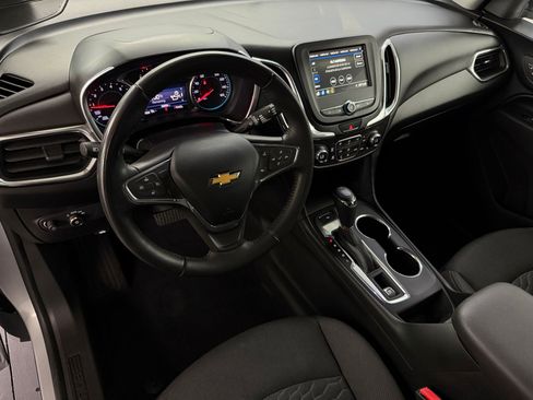 Used 2019 Chevrolet Equinox LT image 4