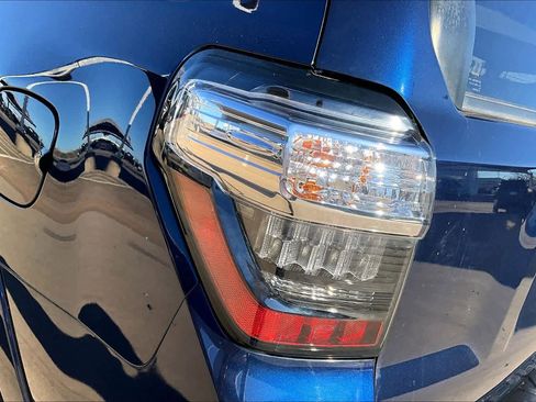 Used 2021 Toyota 4Runner TRD Off-Road image 27