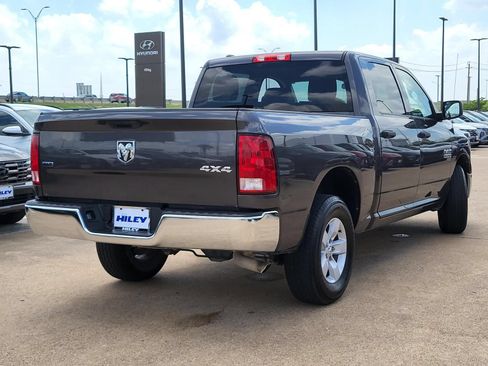 Used 2022 RAM 1500 Classic SLT AWD/4WD image 4