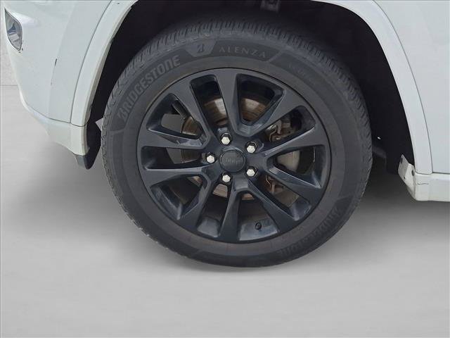 Used 2018 Jeep Grand Cherokee Altitude AWD/4WD image 14