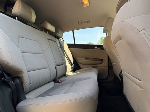 Used 2020 Kia Sportage LX FWD image 27