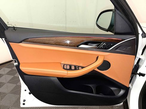 Certified 2023 BMW X3 xDrive30i w/ Convenience Package image 11