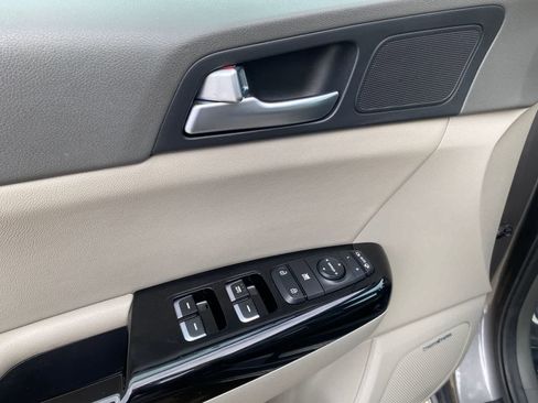 Used 2017 Kia Sportage SX image 14