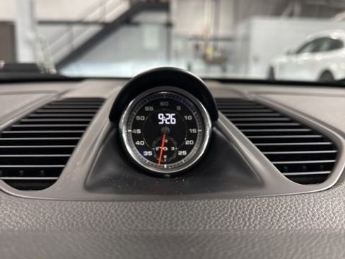 Used 2017 Porsche 911 Carrera S image 5