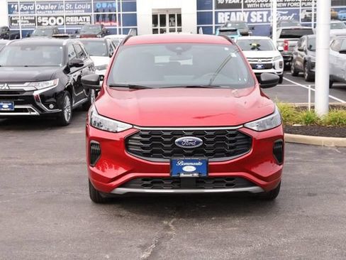 Used 2023 Ford Escape ST-Line w/ Tech Pack #1 FWD image 4