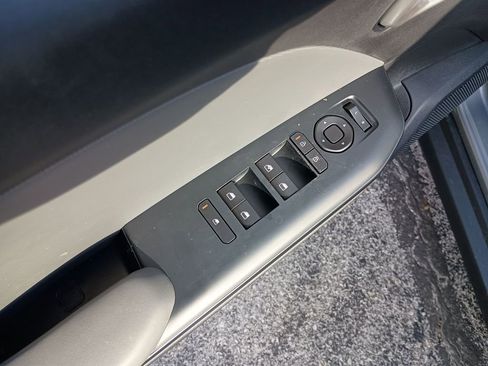 Used 2025 Kia K4 FWD image 19
