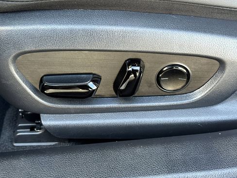 Used 2024 Lexus ES 350 w/ Premium Package image 14