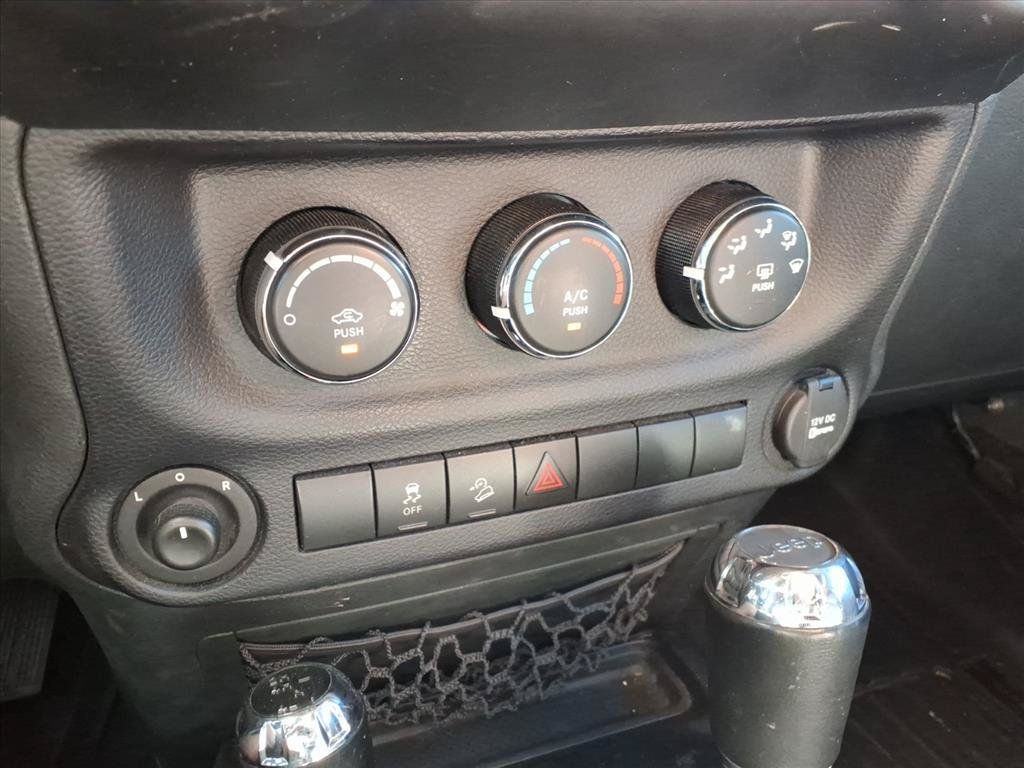 Used 2016 Jeep Wrangler Unlimited Sport w/ Quick Order Package 24S AWD/4WD image 15