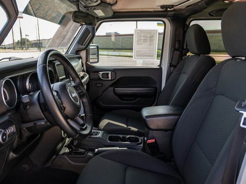 Used 2021 Jeep Wrangler Unlimited Sport S image 12