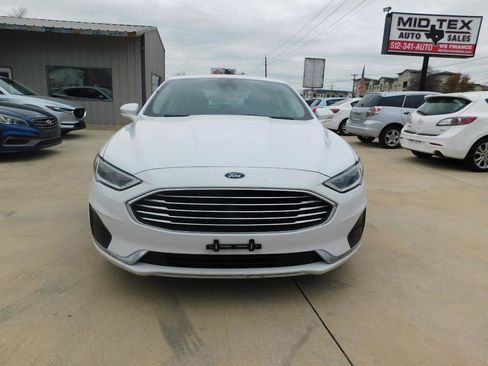 Used 2019 Ford Fusion SEL image 2