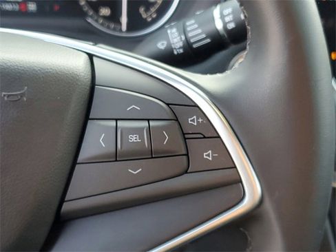 Certified 2024 Cadillac XT5 Luxury w/ LPO, Floor Liner Package image 19