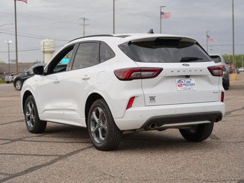 Used 2023 Ford Escape ST-Line w/ Tech Pack #1 AWD/4WD image 6