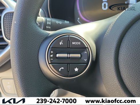 Used 2024 Kia Soul LX FWD image 22