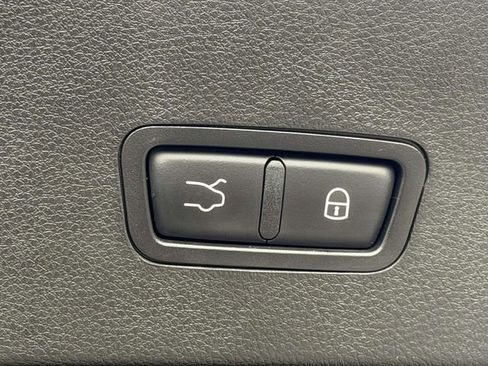 Used 2024 Alfa Romeo Tonale Ti image 11