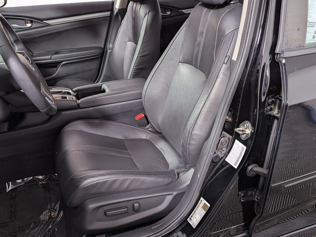 Used 2016 Honda Civic Touring image 13